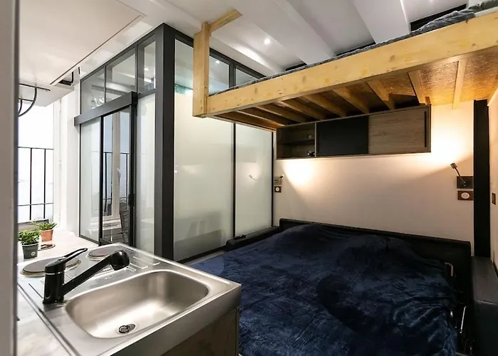 Dans Le 17eme, A 2km De Sacre Coeur Appartement